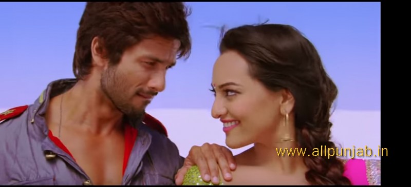 Saree Ke Fall Sa  -  RRajkumar - Pritam