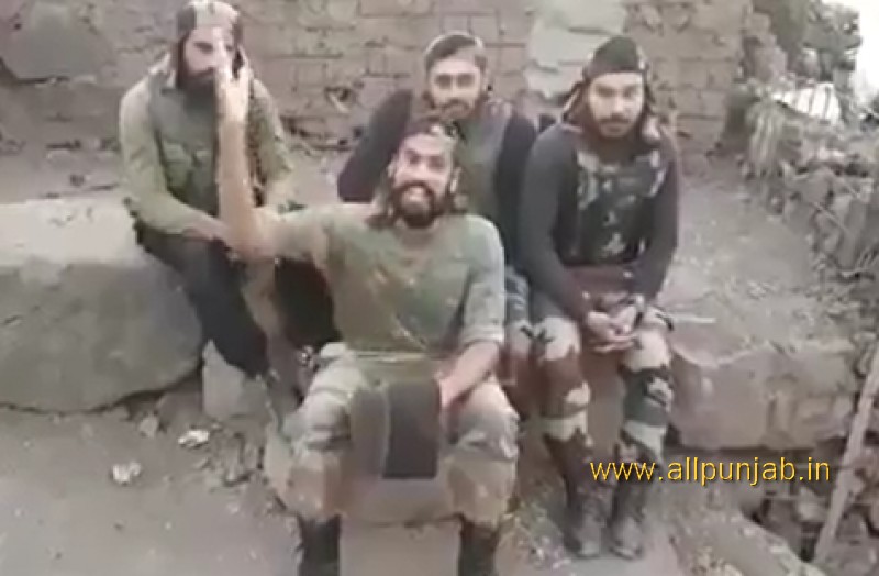 Indian Army Soldier singing a song Together in Group - Jai Hind